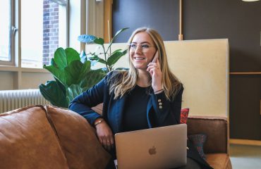Hiring AI Executives: In-House Recruitment vs. Executive Search Firm